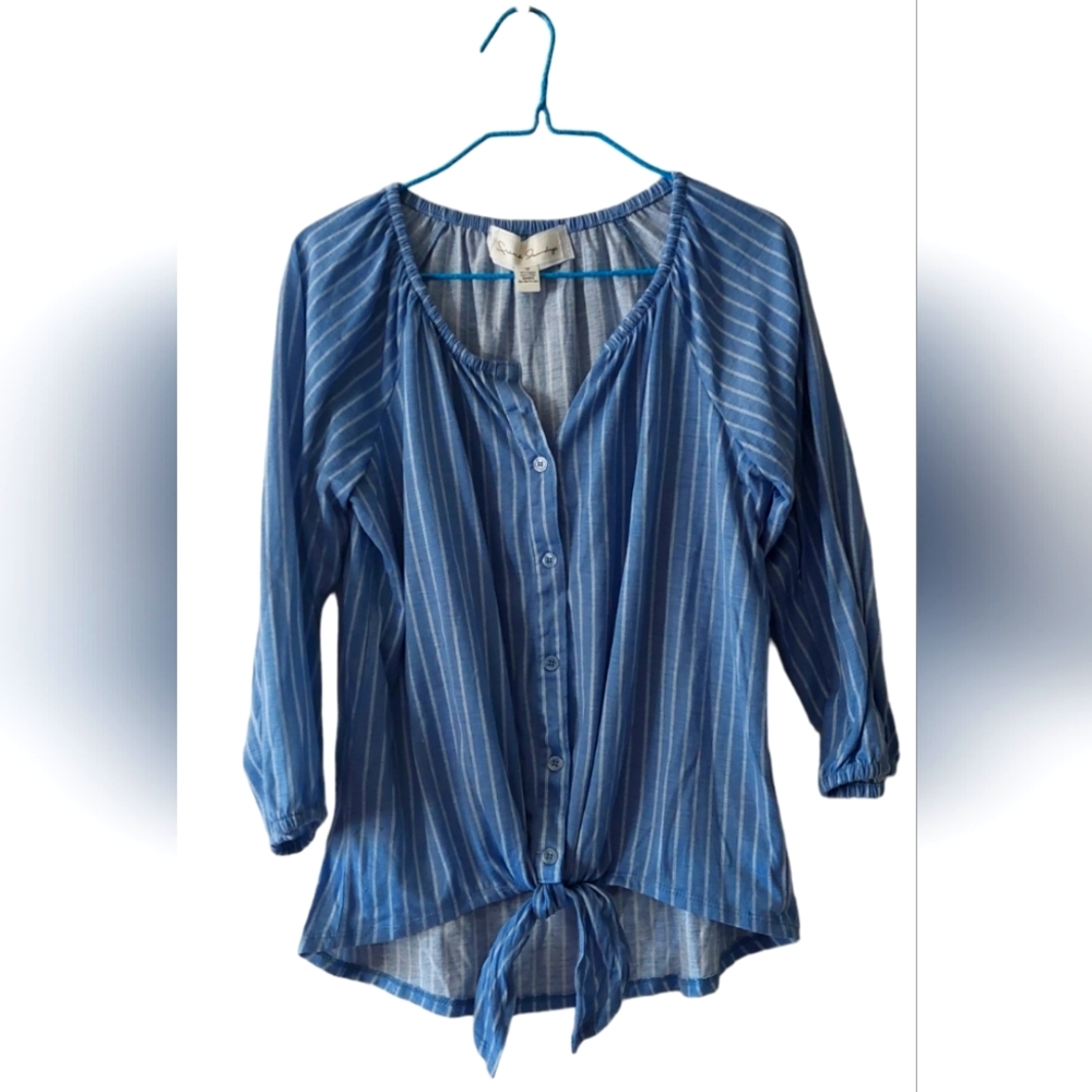 Long sleeve stripped women's blouse